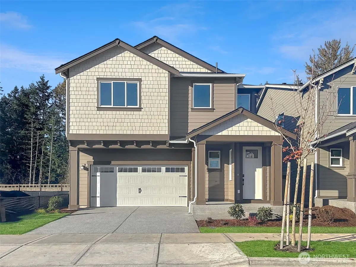 32427 Myrtle Avenue Se, Black Diamond, WA 98010 - Image #1