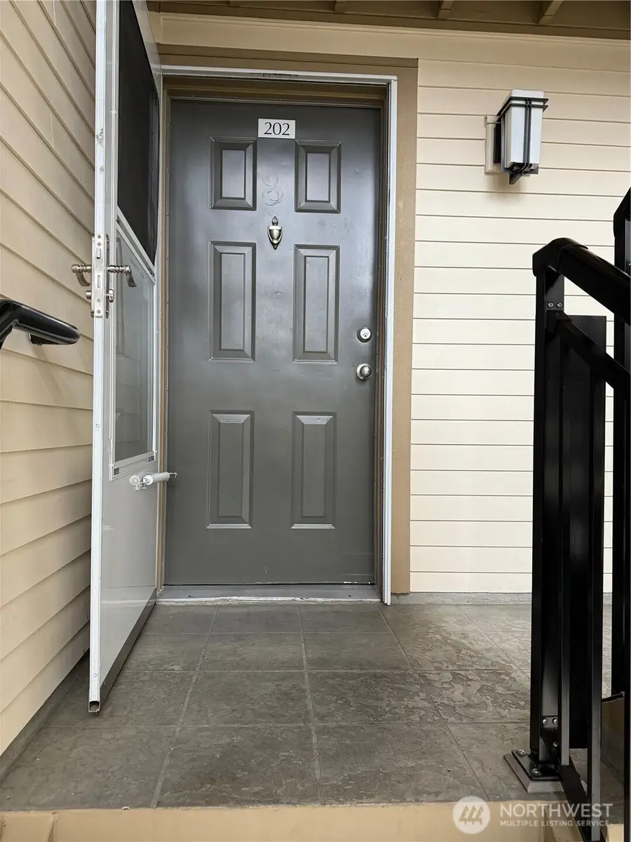 3008 N Narrows Drive #C202, Tacoma, WA 98407 - Image #2