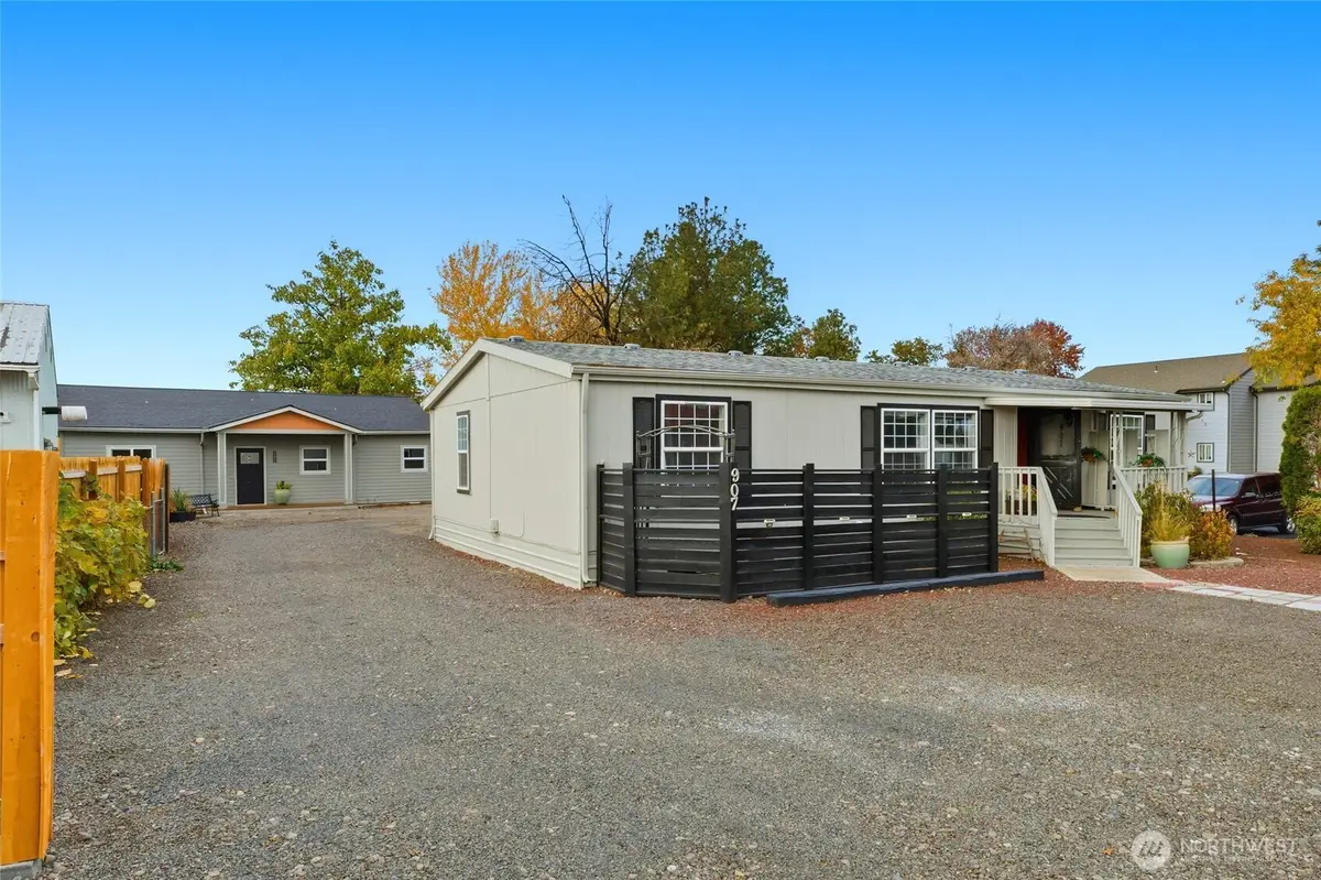 905 Cowl, Milton Freewater, OR 97862 - Image #1