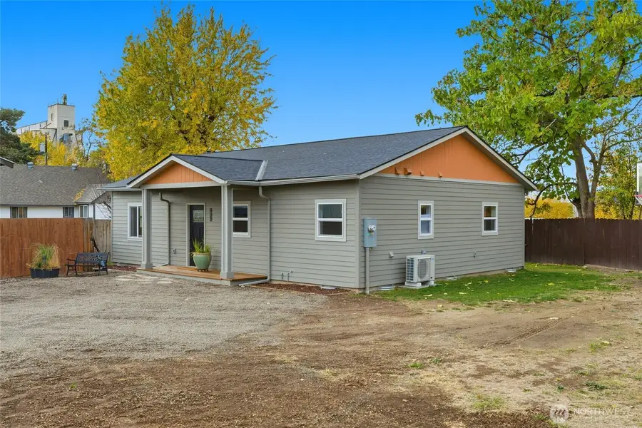 905 Cowl, Milton Freewater, OR 97862 - Image #2