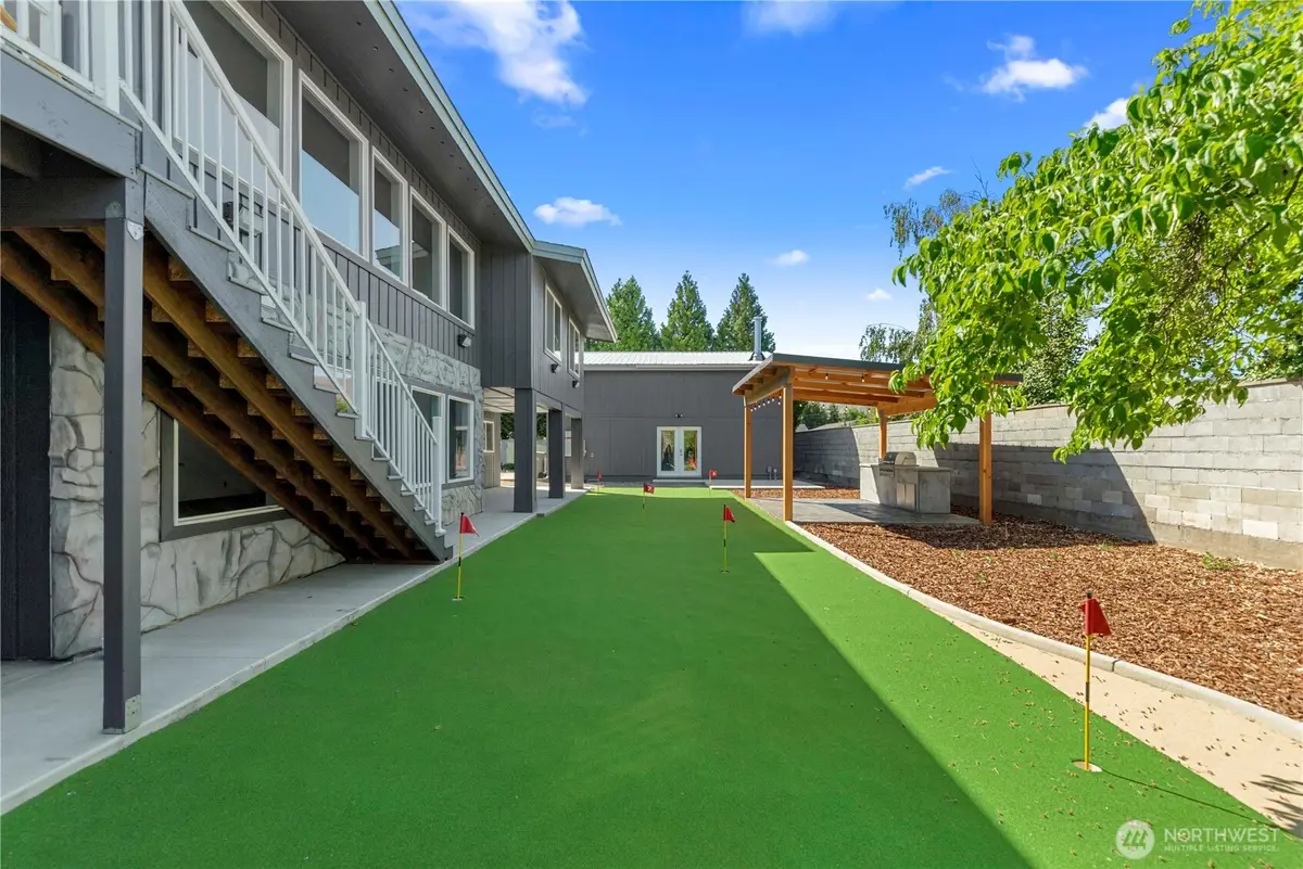 544 N Colorado Avenue, East Wenatchee, WA 98802 - Image #1