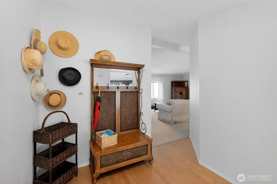 4007 147th Street Ct Nw, Gig Harbor, WA 98332 - Image #2