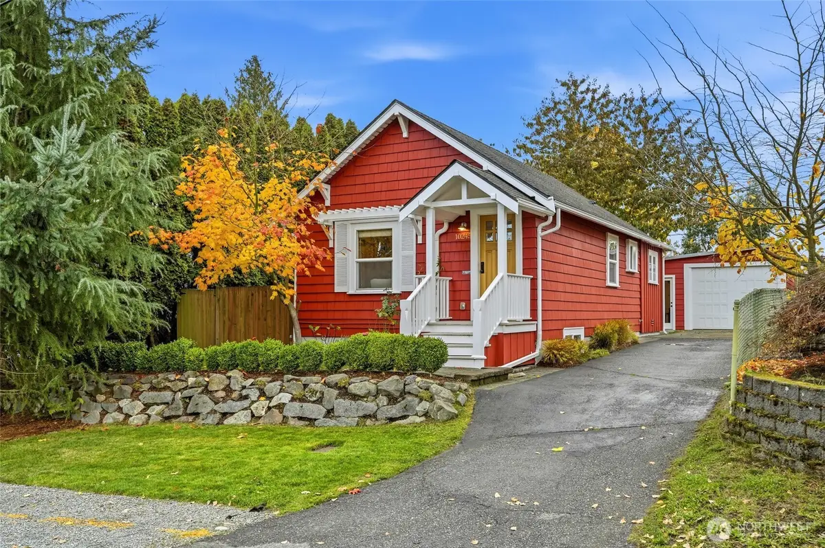 10245 36th Avenue Sw, Seattle, WA 98146 - Image #1