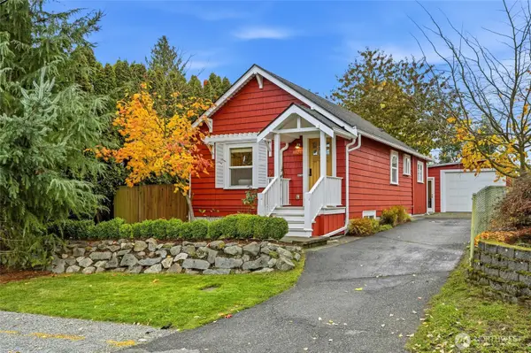 10245 36th Avenue Sw, Seattle, WA 98146