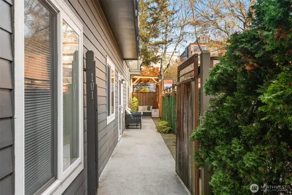 115 W Galer Street #101, Seattle, WA 98119