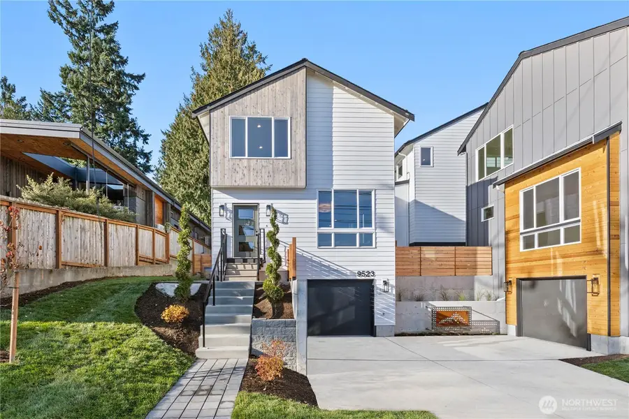 9523 15th Avenue Ne, Seattle, WA 98115 - Image #2