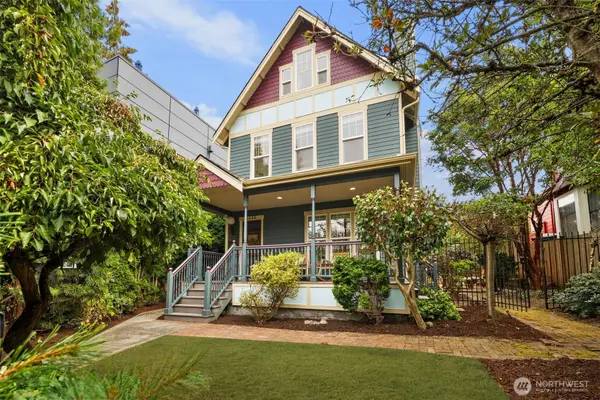 2446 Queen Anne Avenue N, Seattle, WA 98109