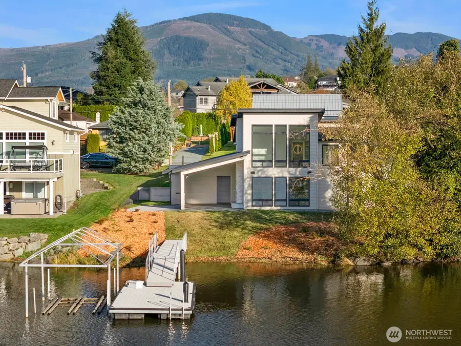17144 Lake View Boulevard, Mount Vernon, WA 98274 - Image #2