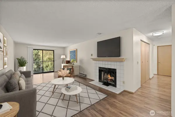 1239 SW 132nd Lane #822, Burien, WA 98146