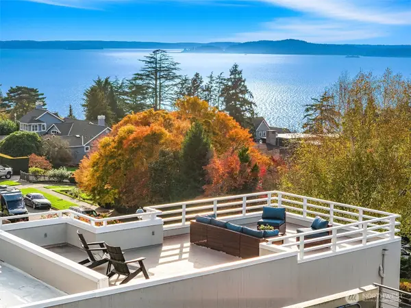 3006 44th Avenue W, Seattle, WA 98199