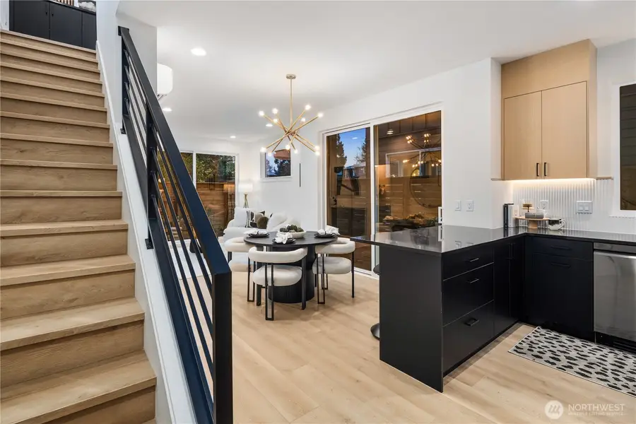 3417 48th Avenue Sw, Seattle, WA 98116 - Image #3