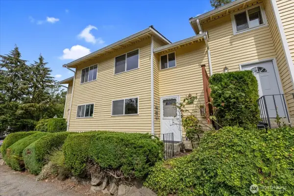 12024 101st Avenue Ne #E2, Kirkland, WA 98034