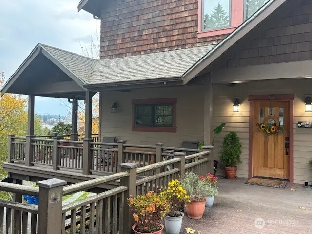 421 Puget Street Ne, Olympia, WA 98506 - Image #1