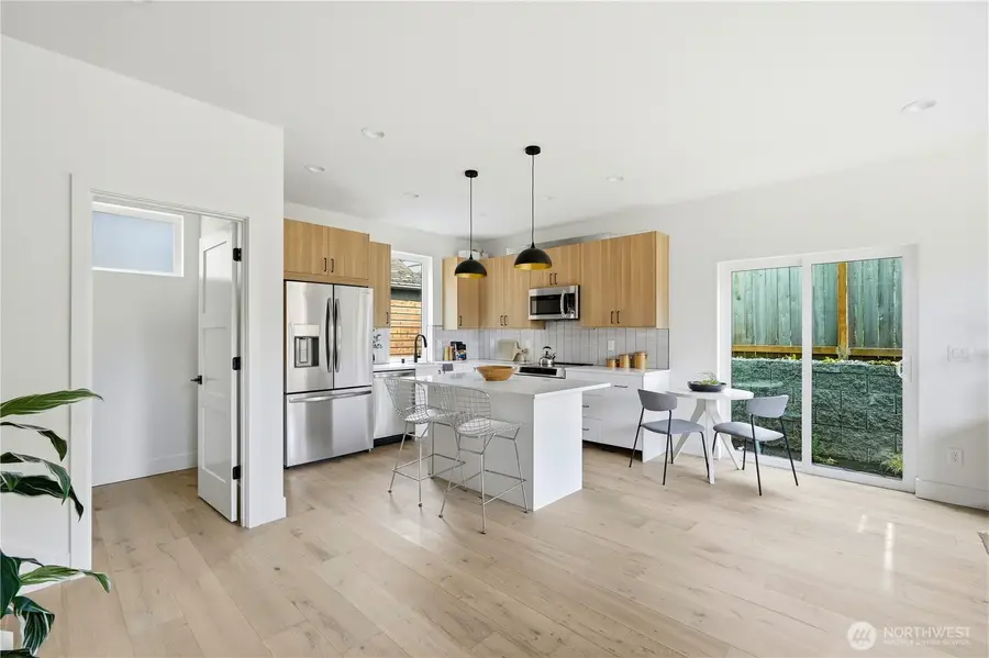 7554 39th Avenue Sw, Seattle, WA 98126 - Image #3