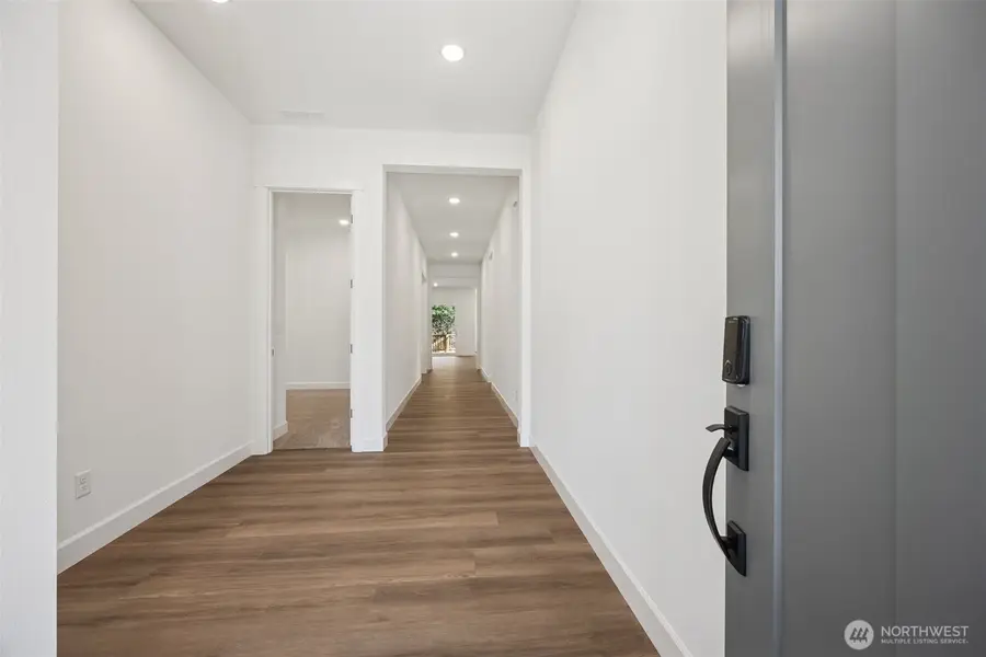 10423 135th Avenue Ne #105, Lake Stevens, WA 98258 - Image #3