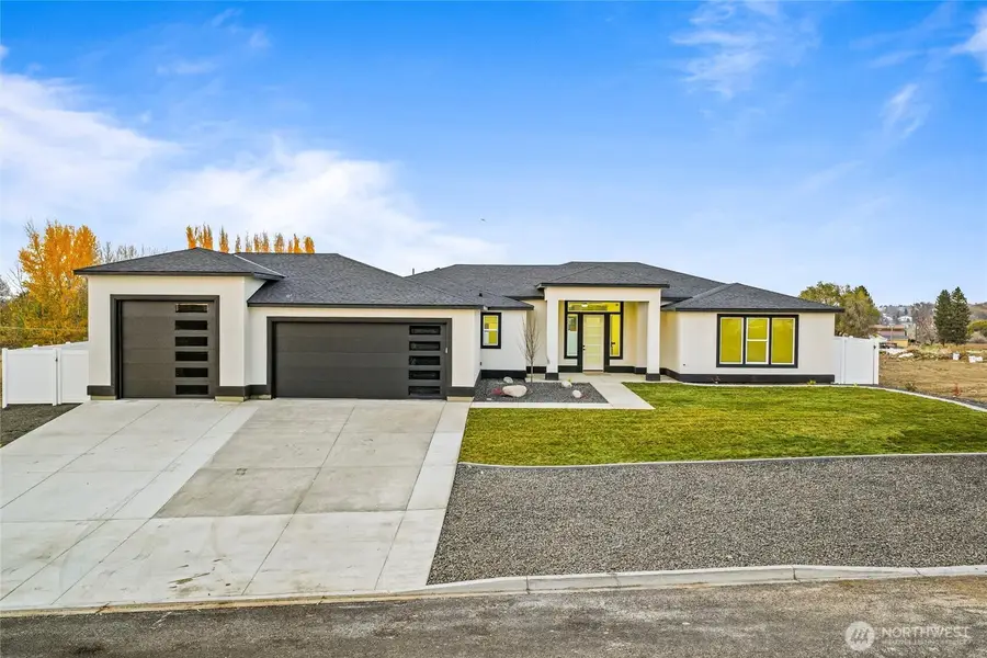 7838 Ne Blue Jay Dr, Moses Lake, WA 98837 - Image #3