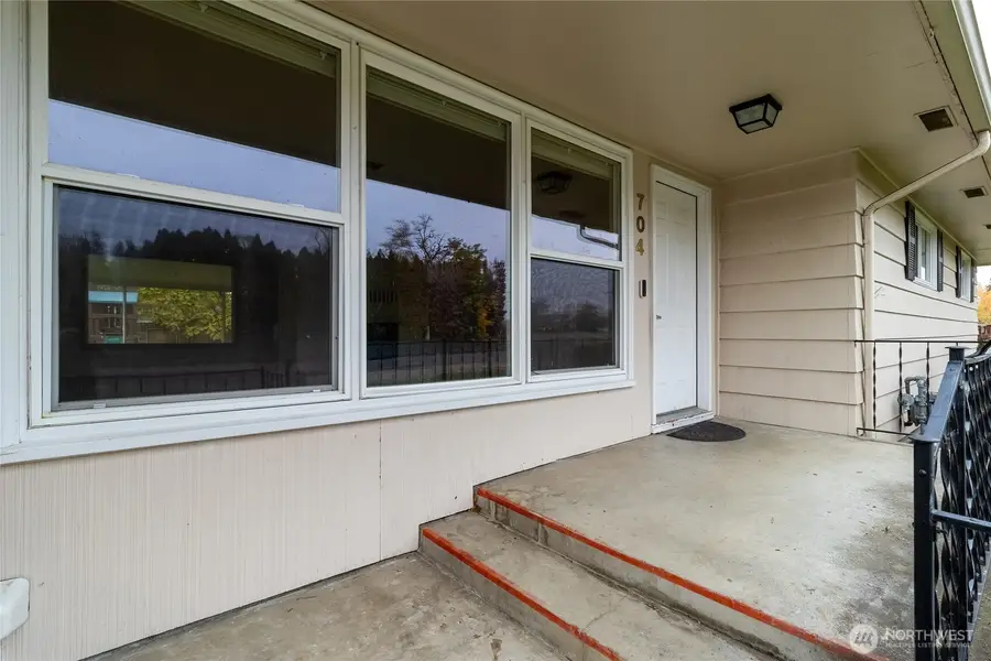 704 Gladys Street, Walla Walla, WA 99362 - Image #3