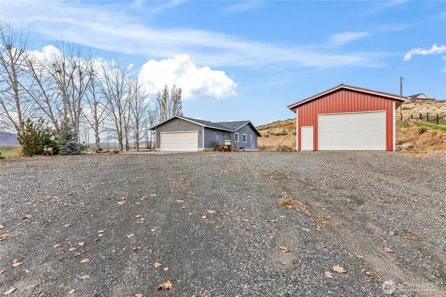 1390 Freimuth Rd, Selah, WA 98942 - Image #3