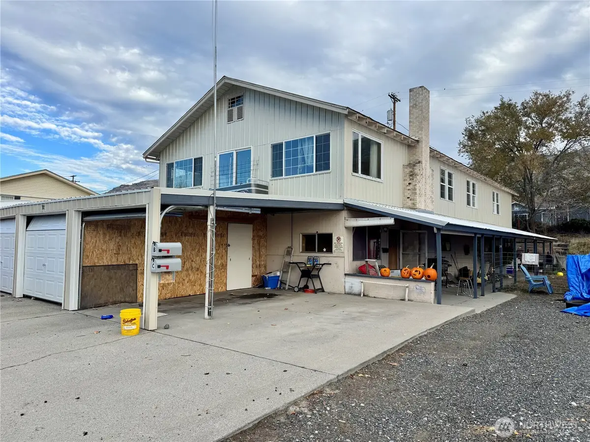 705 Spruce Street, Coulee Dam, WA 99116 - Image #1