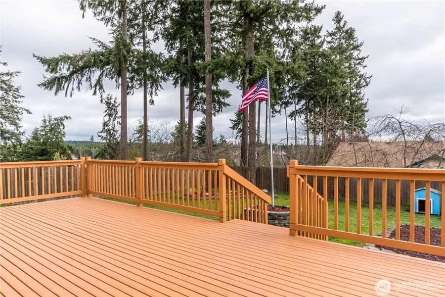 2492 Olympic Drive, Oak Harbor, WA 98277 - Image #2