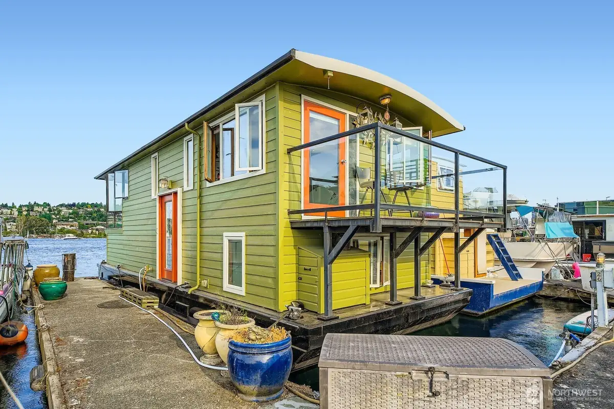 2040 Westlake Avenue N #26, Seattle, WA 98109 - #1