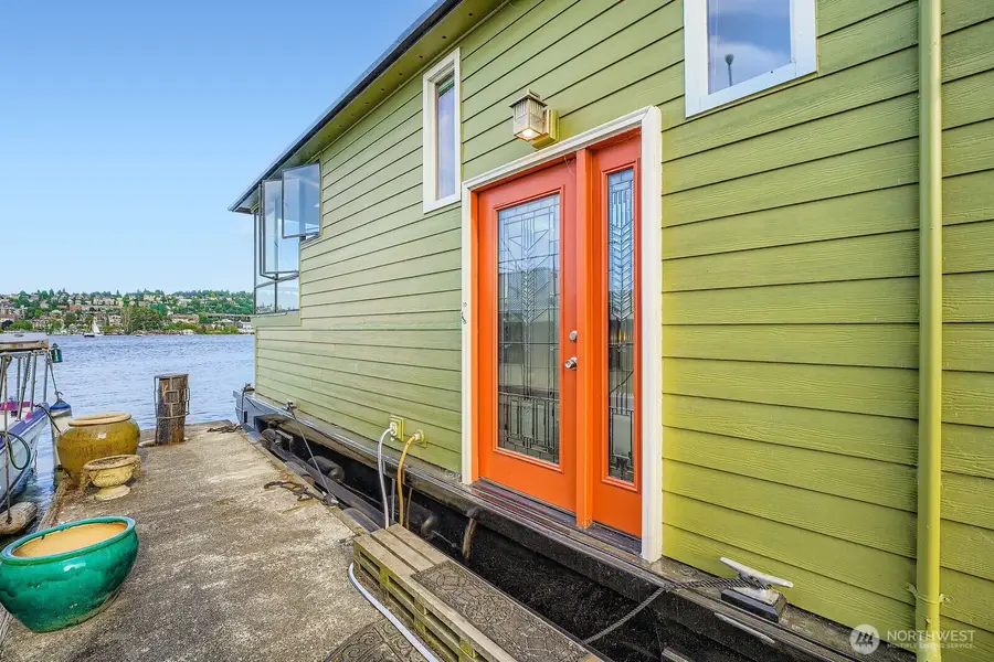 2040 Westlake Avenue N #26, Seattle, WA 98109 - #3