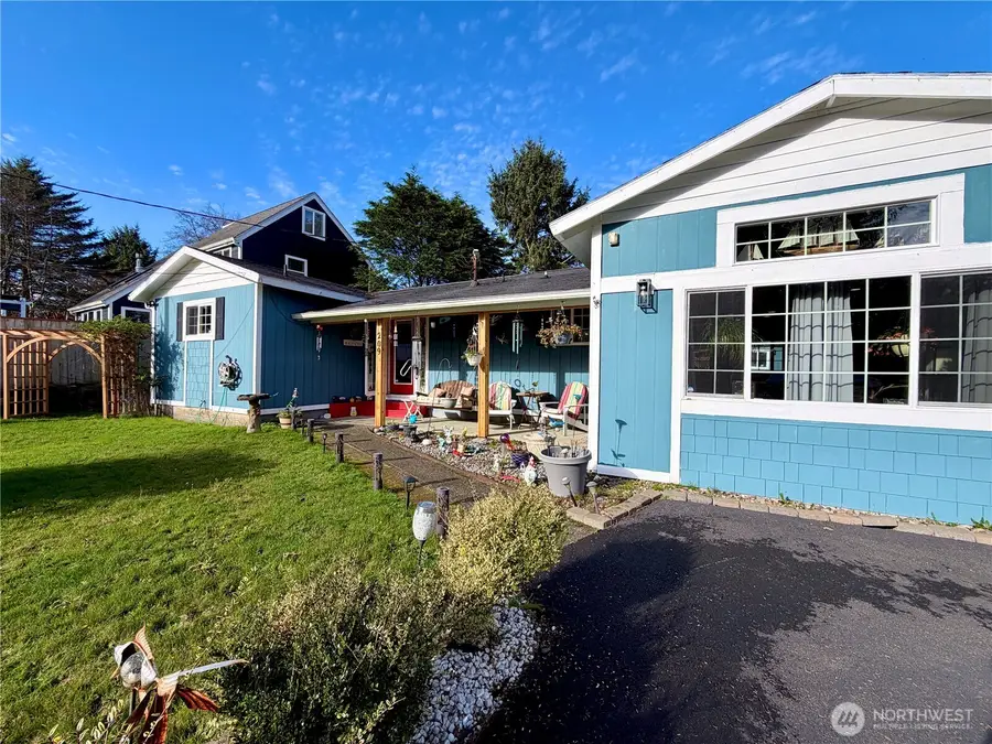 209 S Oar Loop Sw, Ocean Shores, WA 98569 - Image #3