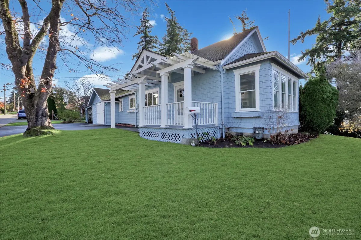 402 E Washington Street, Mount Vernon, WA 98274 - Image #1