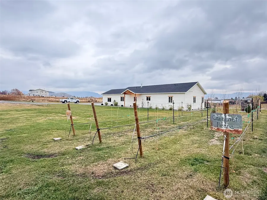 82 Nichols Road, Omak, WA 98841 - Image #3