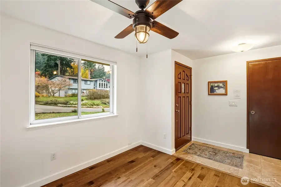 18263 10th Avenue Ne, Poulsbo, WA 98370 - Image #2