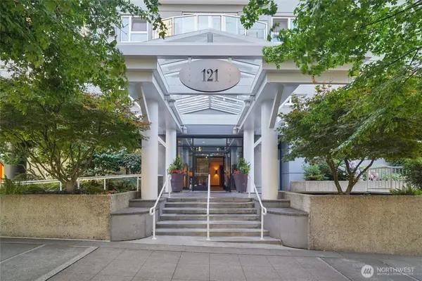 121 Vine Street #402, Seattle, WA 98121