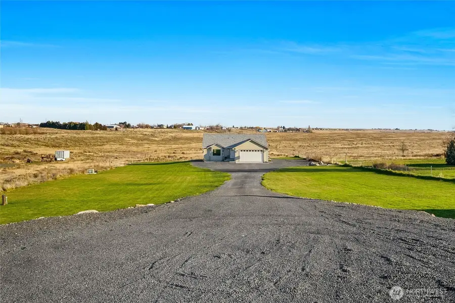 8903 NE Stonecrest Road, Moses Lake, WA 98837 - Image #2