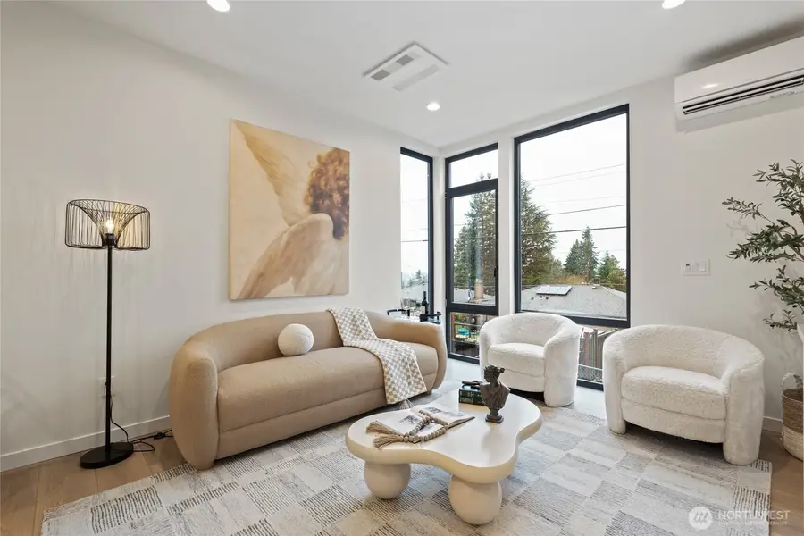 11229 Greenwood Avenue N #A, Seattle, WA 98133 - Image #3