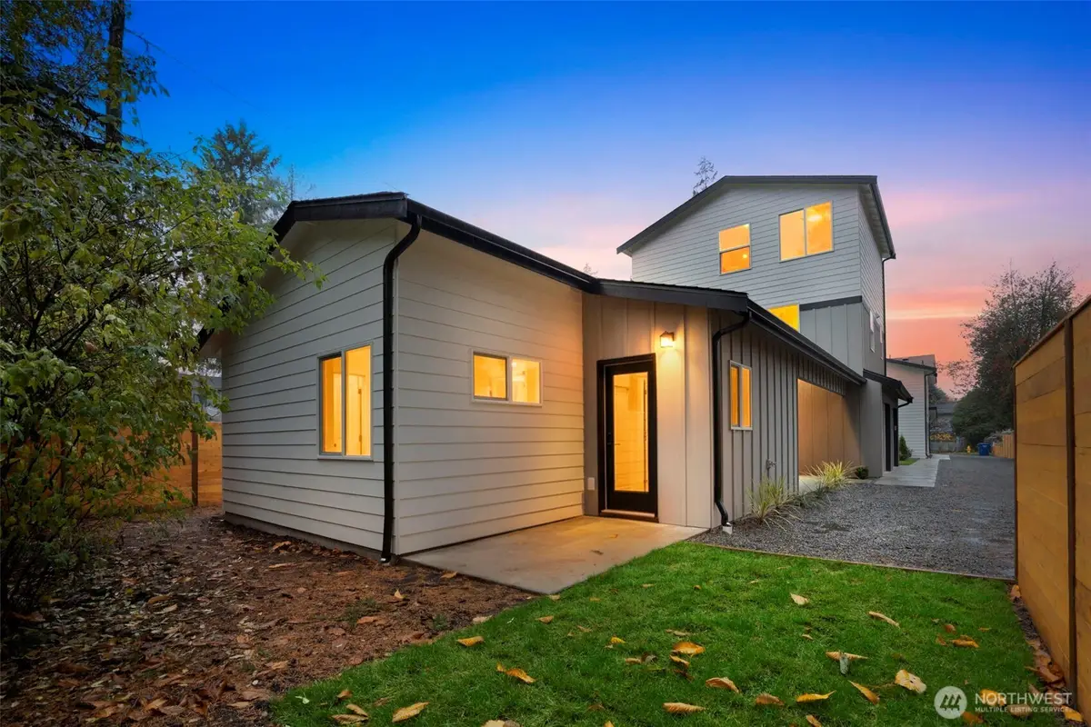 12531 25th Avenue Ne #Unit A, Seattle, WA 98125 - Image #1