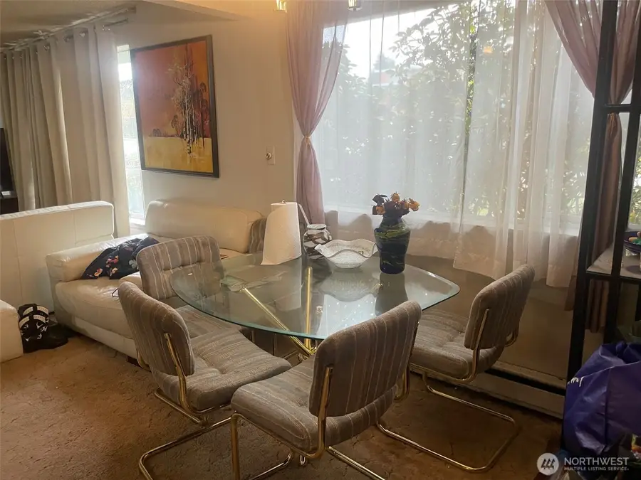 3701 SW 105th Street, Seattle, WA 98146 - Image #3