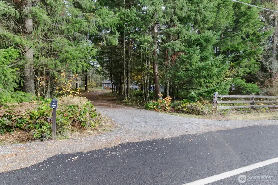 36819 Eatonville Cutoff Road E, Eatonville, WA 98328 - Image #3