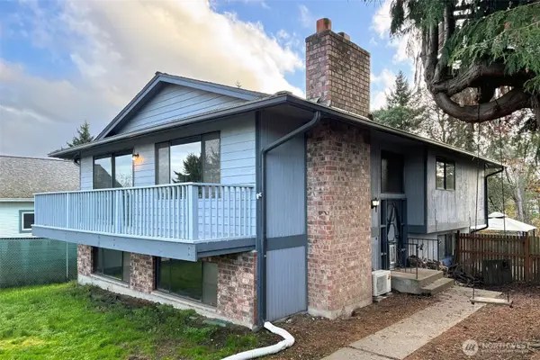 1624 W 8th Street, Port Angeles, WA 98363