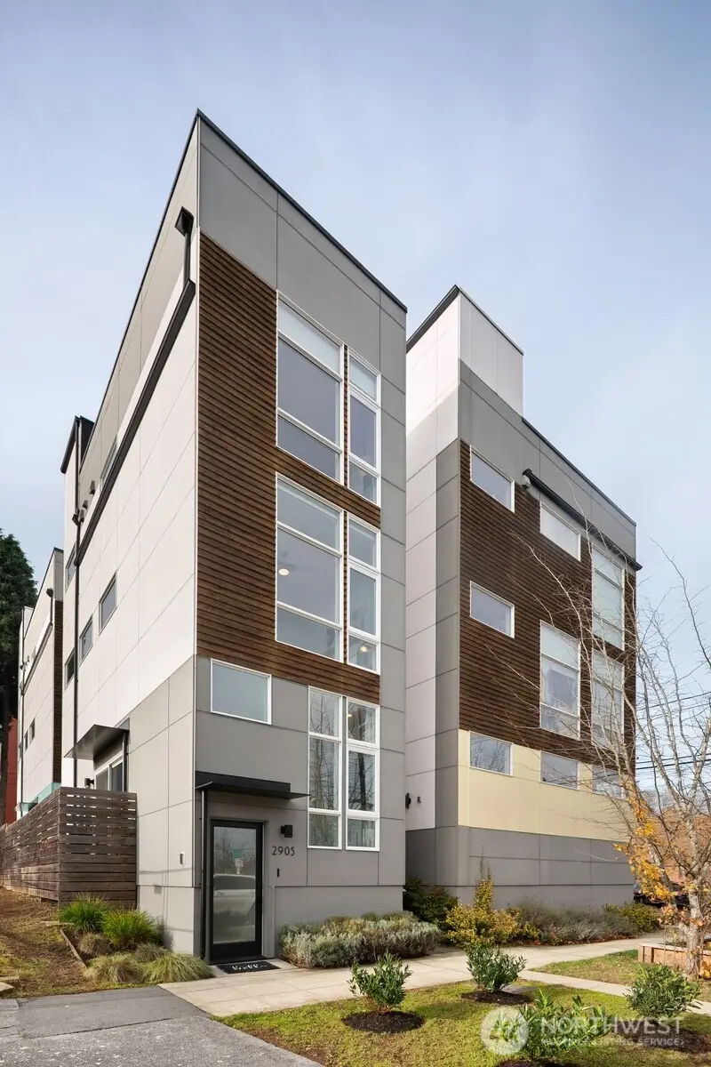 2905 18th Avenue S, Seattle, WA 98144 - Image #1