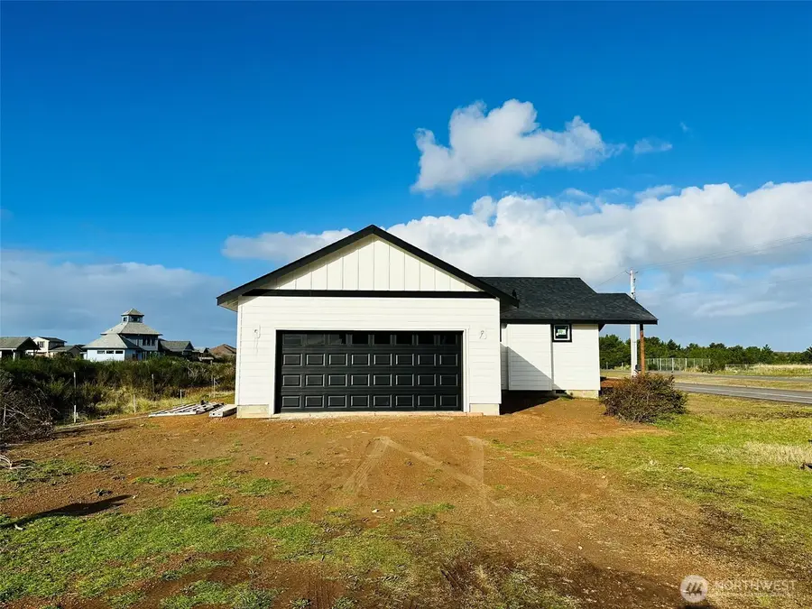 400 Malibu Street Sw, Ocean Shores, WA 98569 - Image #2