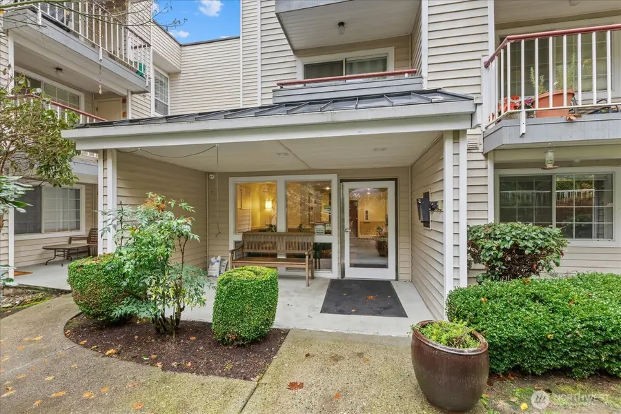 132 NE 95th Street #B309, Seattle, WA 98115 - Image #2