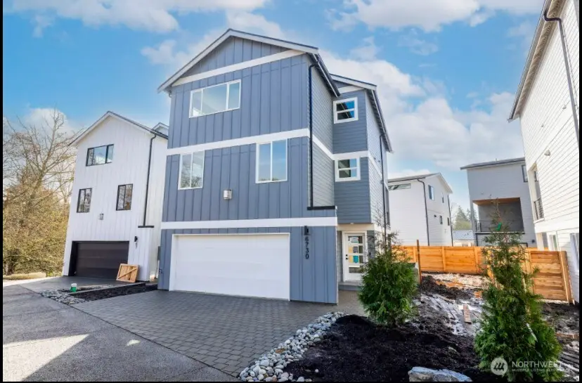 6730 21st Avenue Sw, Seattle, WA 98106 - Image #1