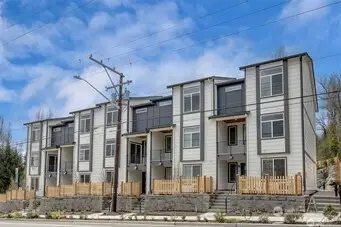 18717 68th Avenue Ne #102, Kenmore, WA 98028