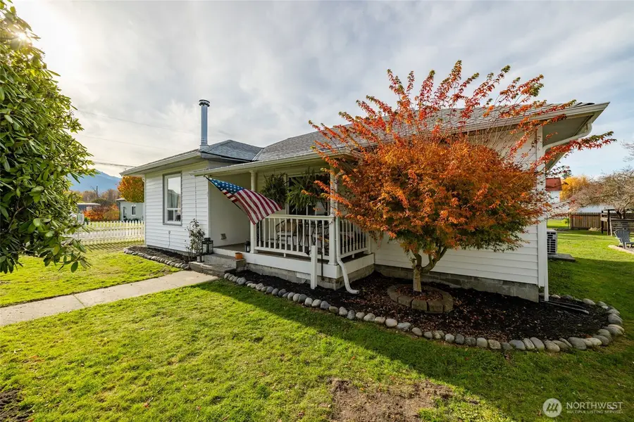 8410 Meyers Avenue, Lyman, WA 98263 - Image #2