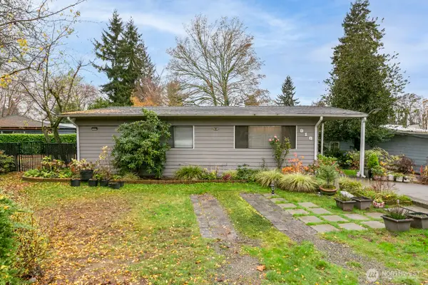 916 Ferndale Circle Ne, Renton, WA 98056