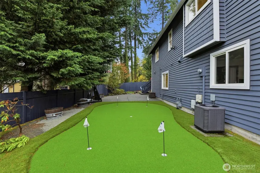 21505 W 84th Avenue W, Edmonds, WA 98026 - Image #2