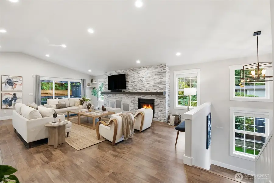 21505 W 84th Avenue W, Edmonds, WA 98026 - Image #3