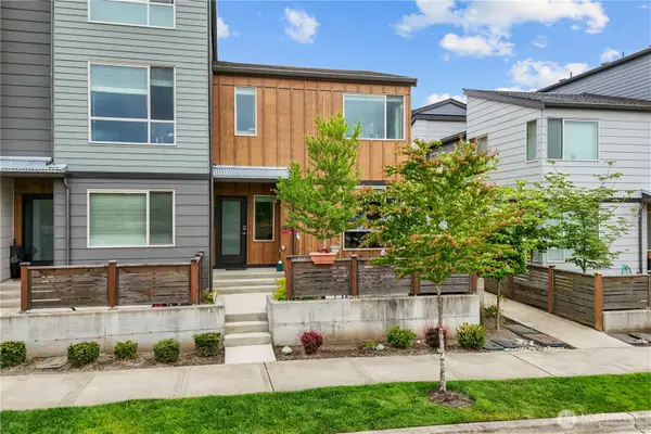 32652 Hemlock Avenue Se, Black Diamond, WA 98010