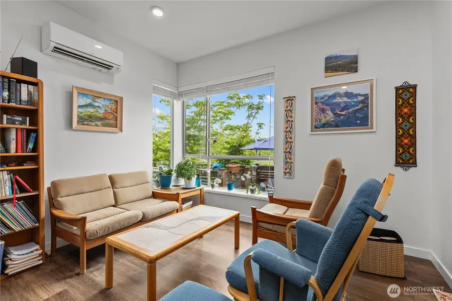 32652 Hemlock Avenue Se, Black Diamond, WA 98010 - Image #2