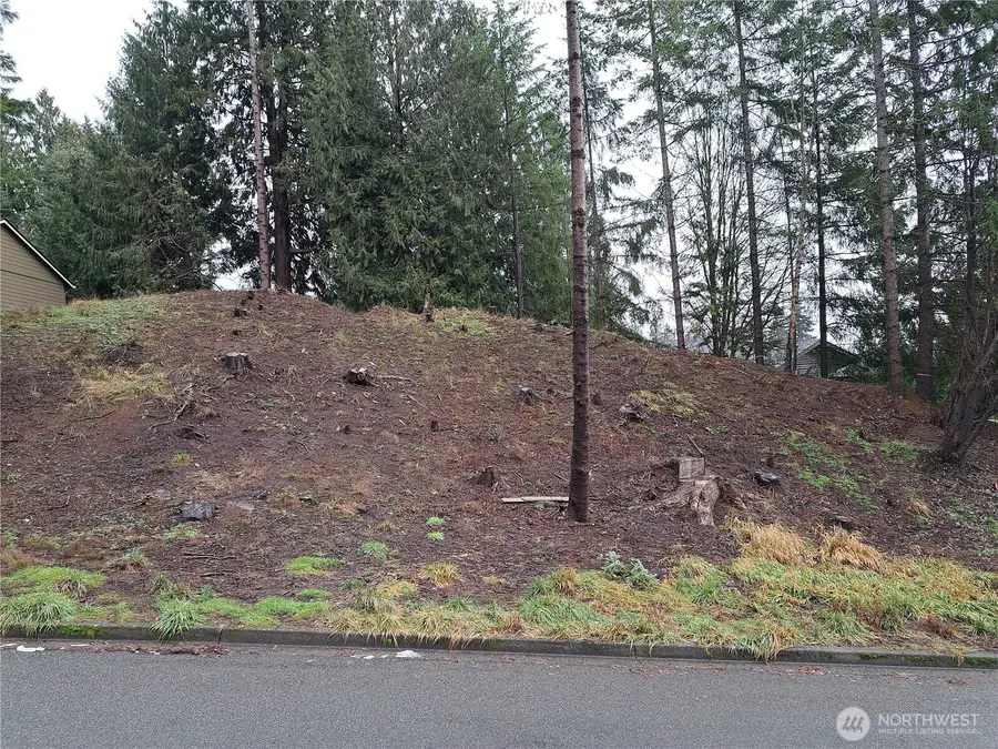 210 W Saint James Place, Longview, WA 98632 - Image #2
