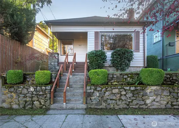 747 N 78th Street, Seattle, WA 98103